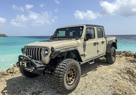 Jeep Wrangler Gladiator Overland